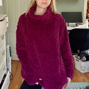 Eddie Bauer Fleece Turtle Neck Top